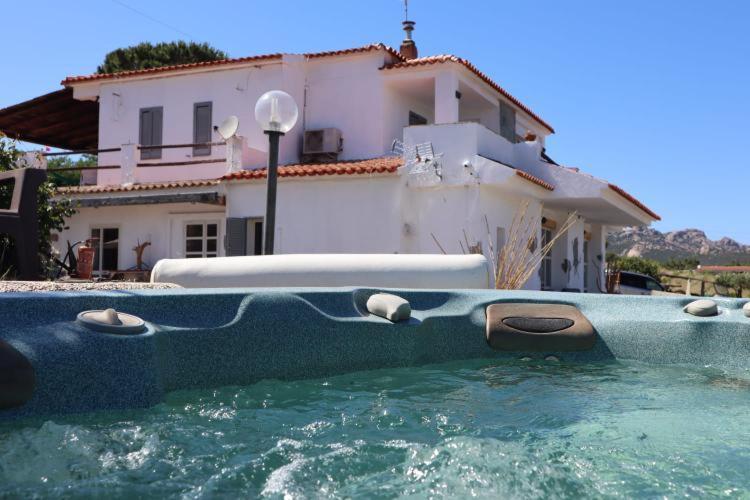 Villa Rosa In Surrau Arzachena Exteriör bild